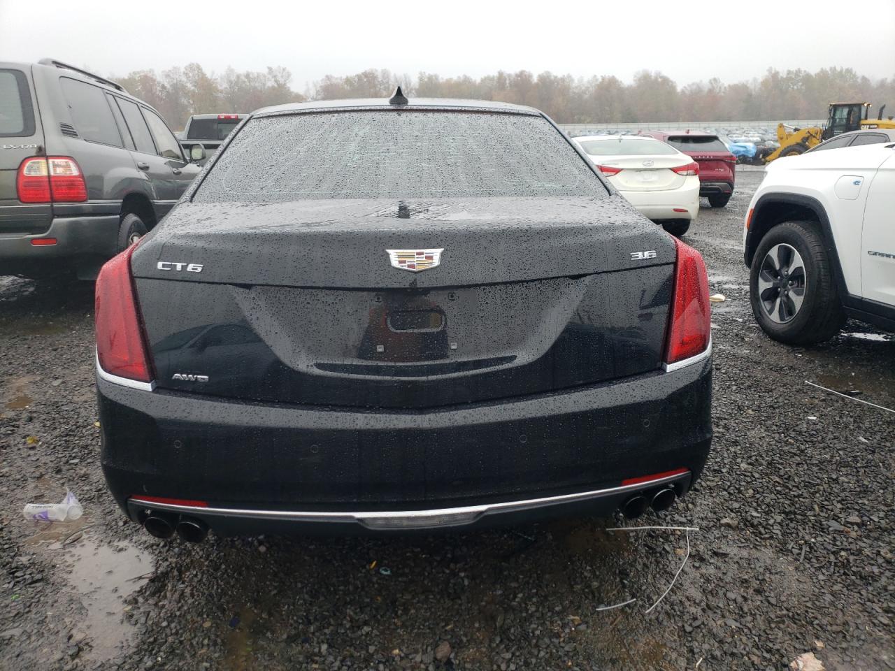 2017 CADILLAC CT6