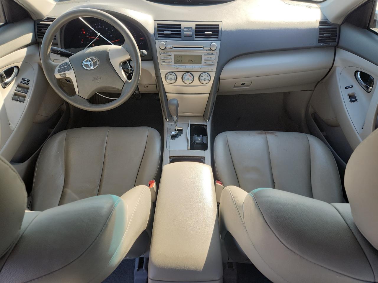 2011 TOYOTA CAMRY
