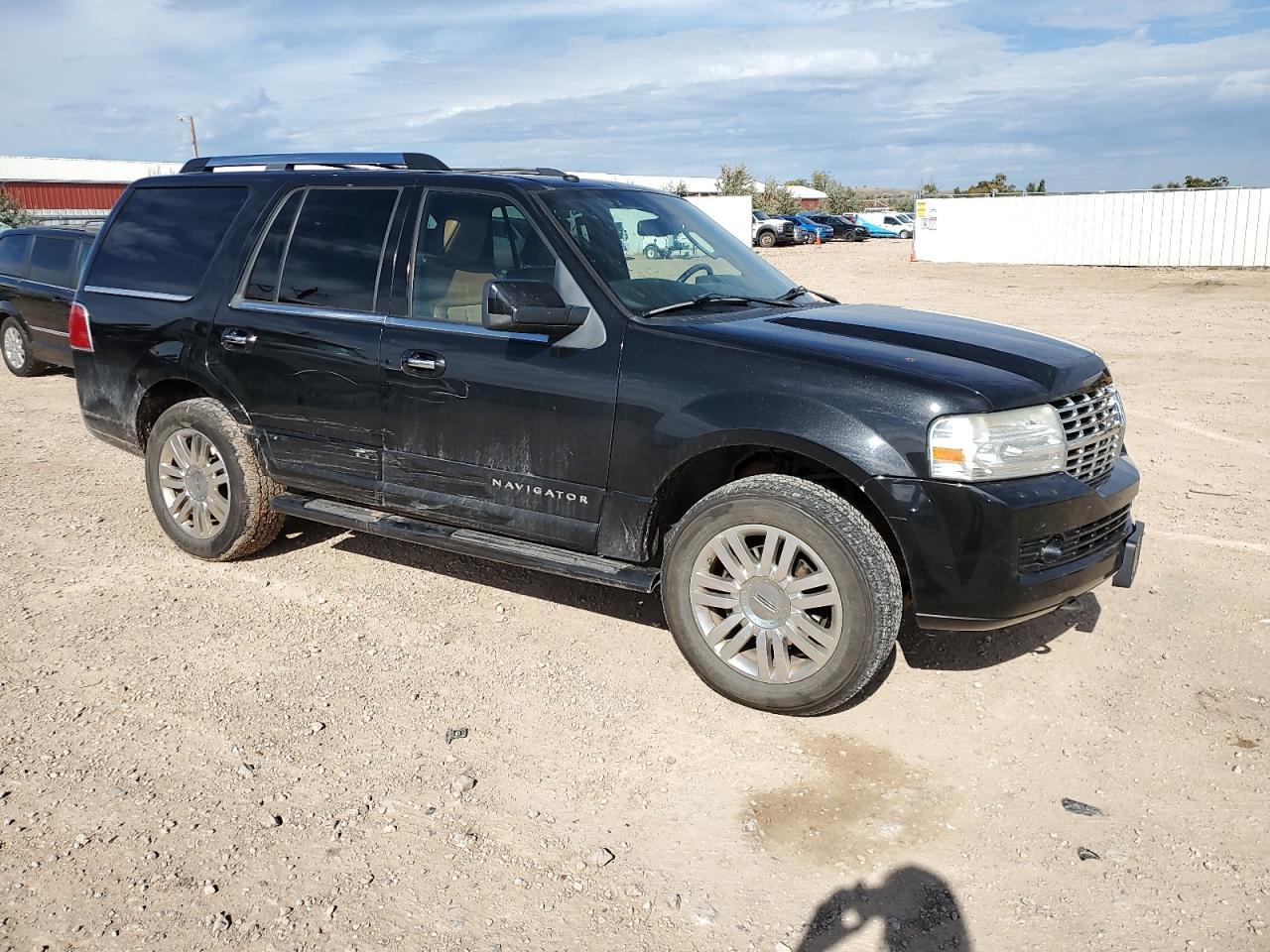 2011 LINCOLN Navigator