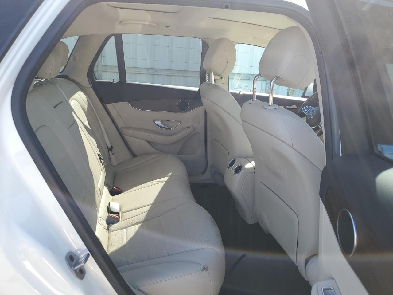 2022 MERCEDES-BENZ GLC-Class