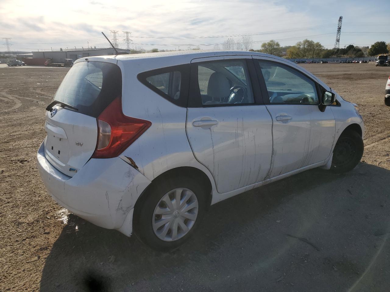 2015 NISSAN Versa Note
