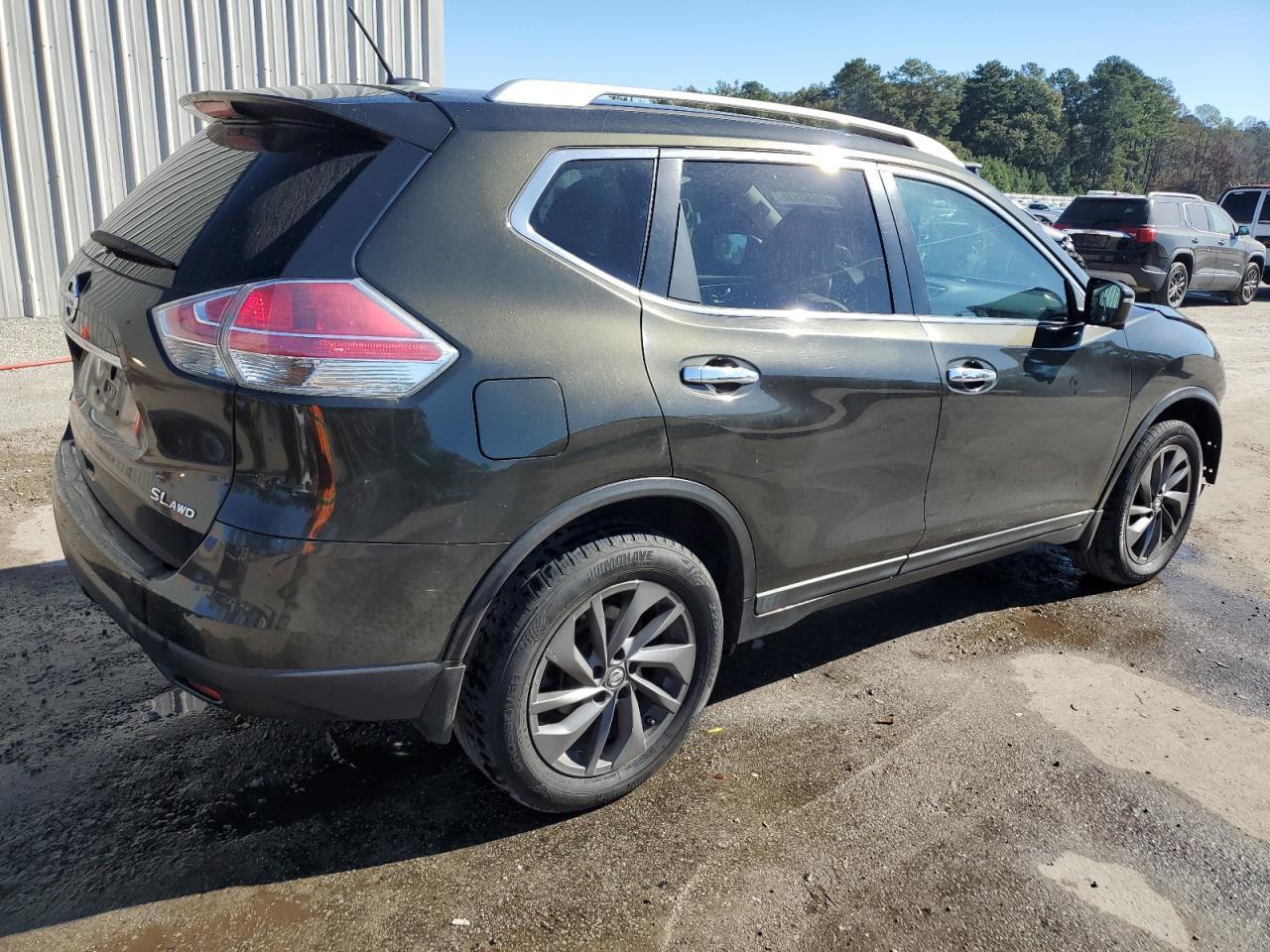 2016 NISSAN ROGUE