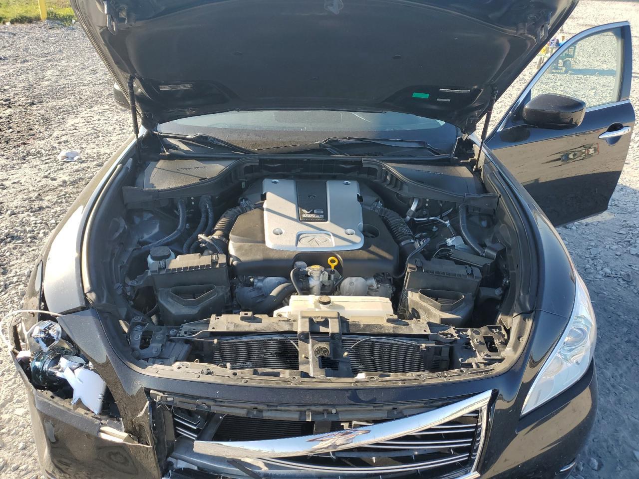 2013 INFINITI M37