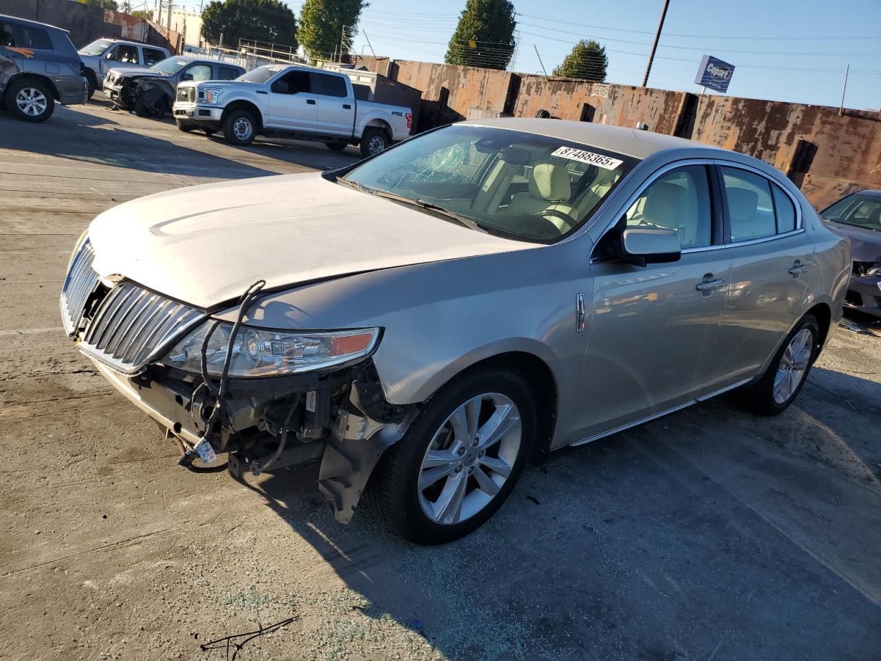 2011 LINCOLN MKS