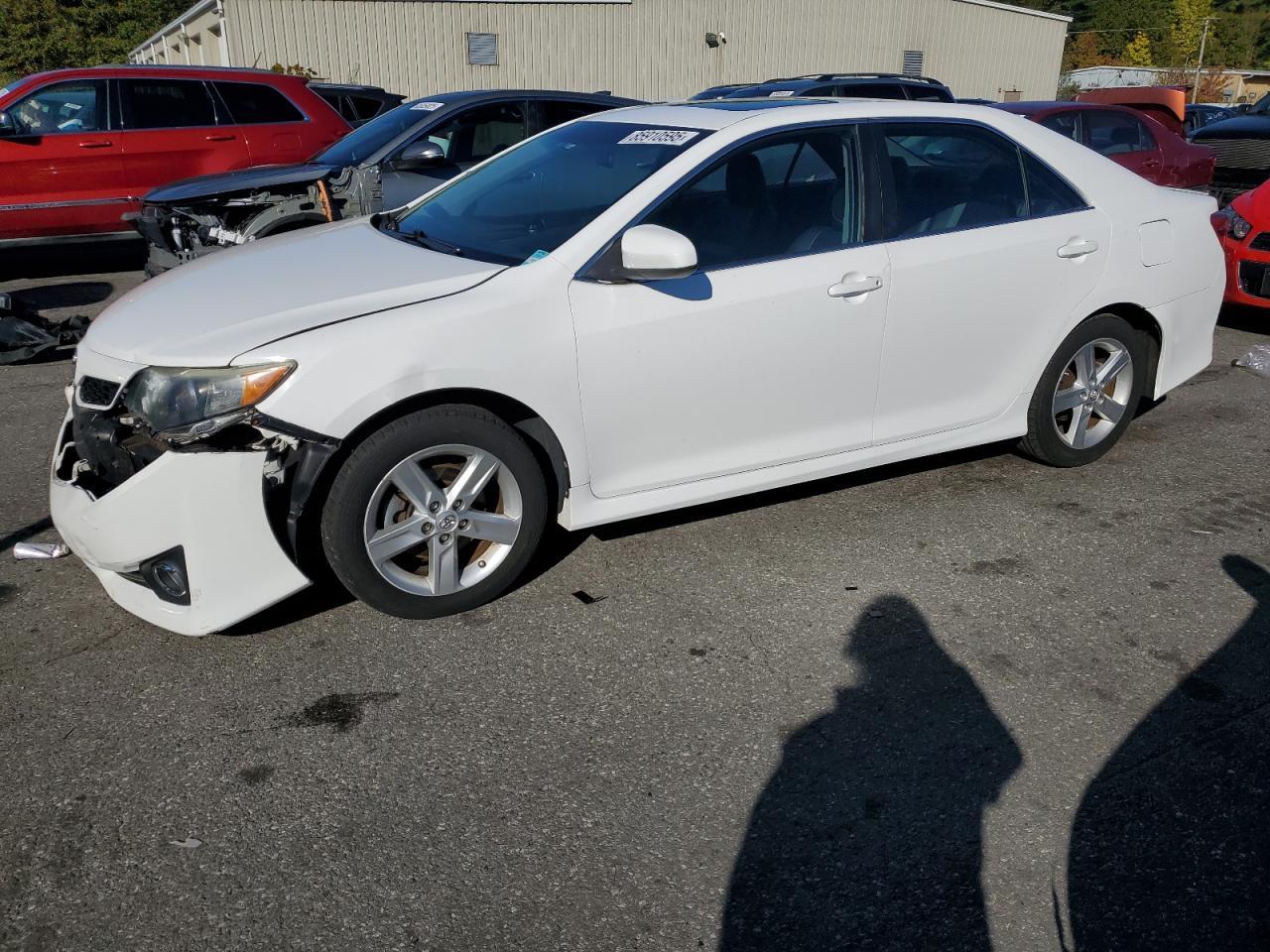 2014 TOYOTA CAMRY