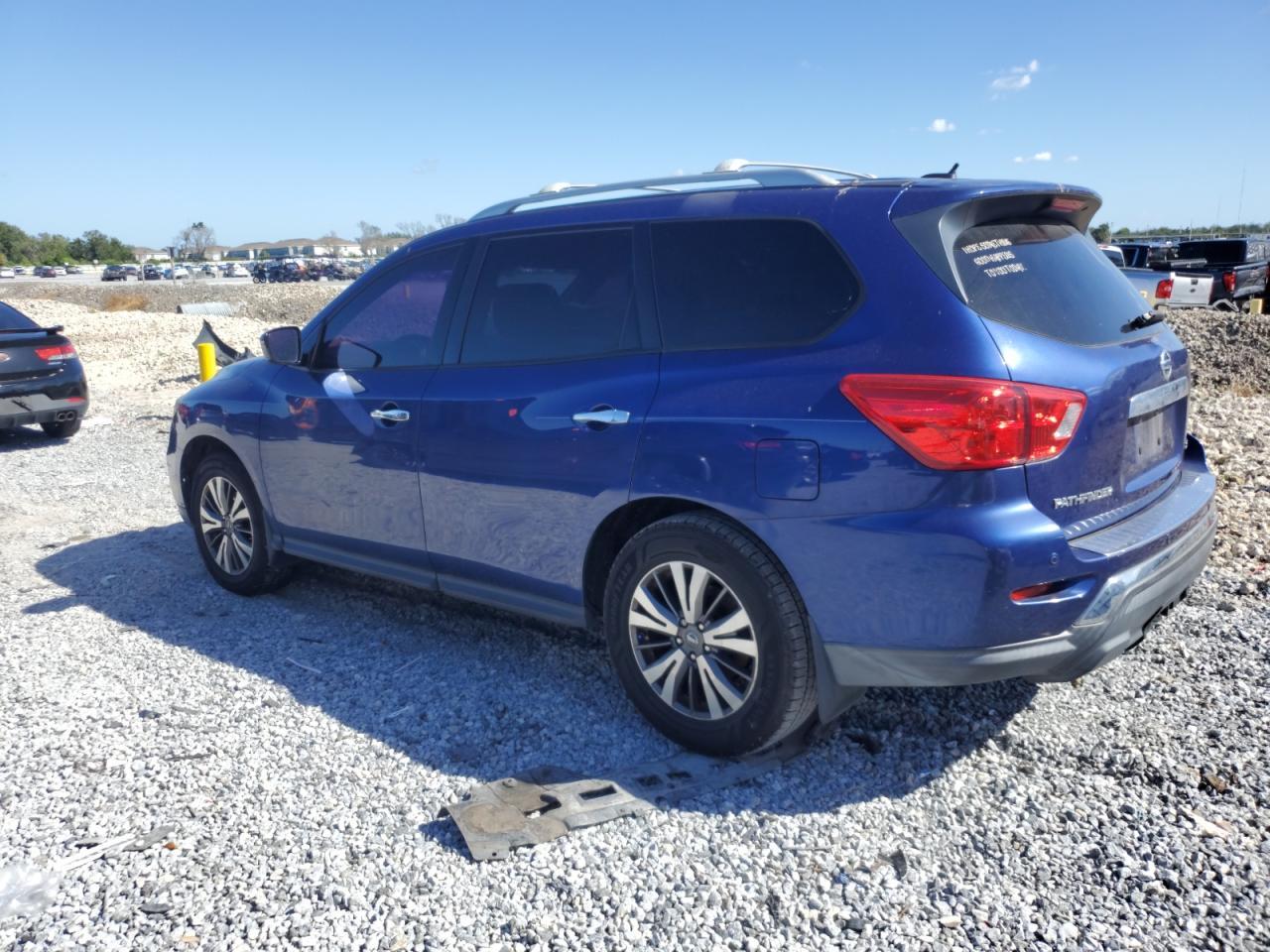 2017 NISSAN PATHFINDER