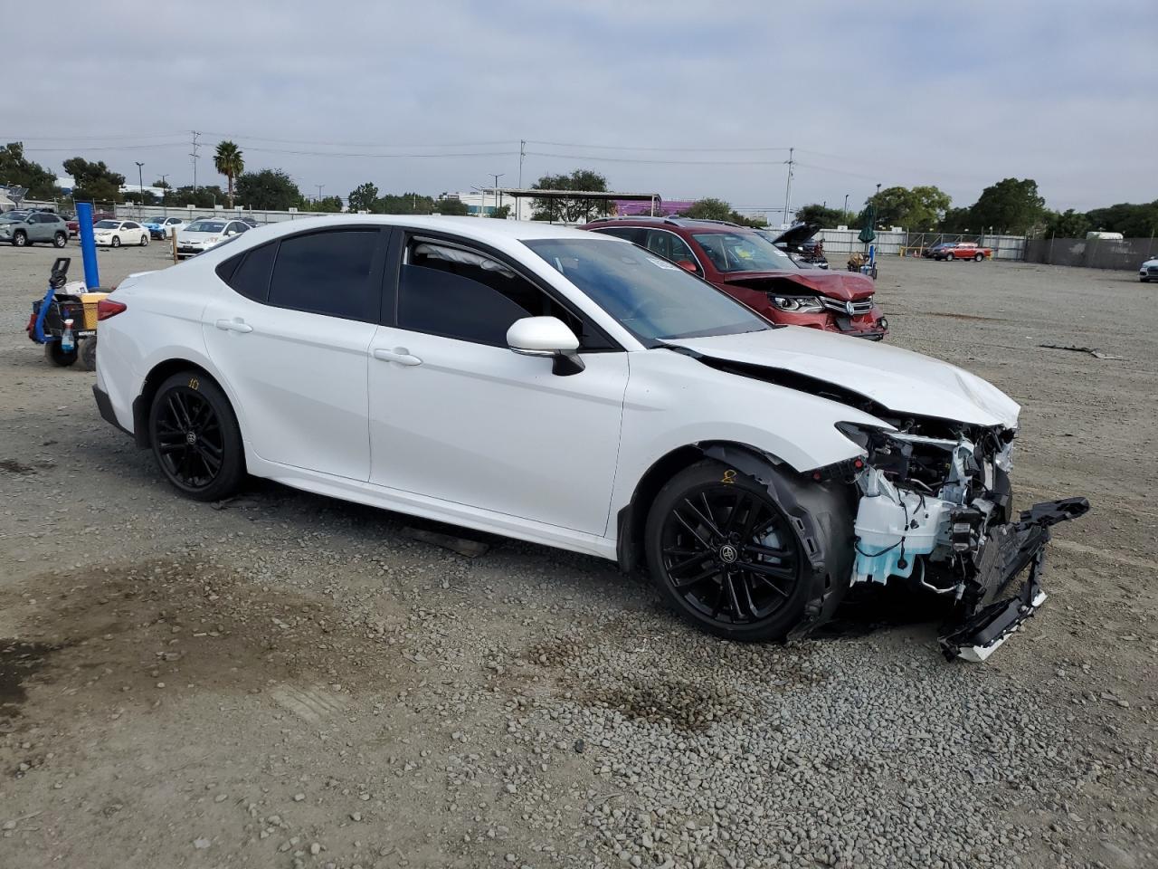 2025 TOYOTA CAMRY