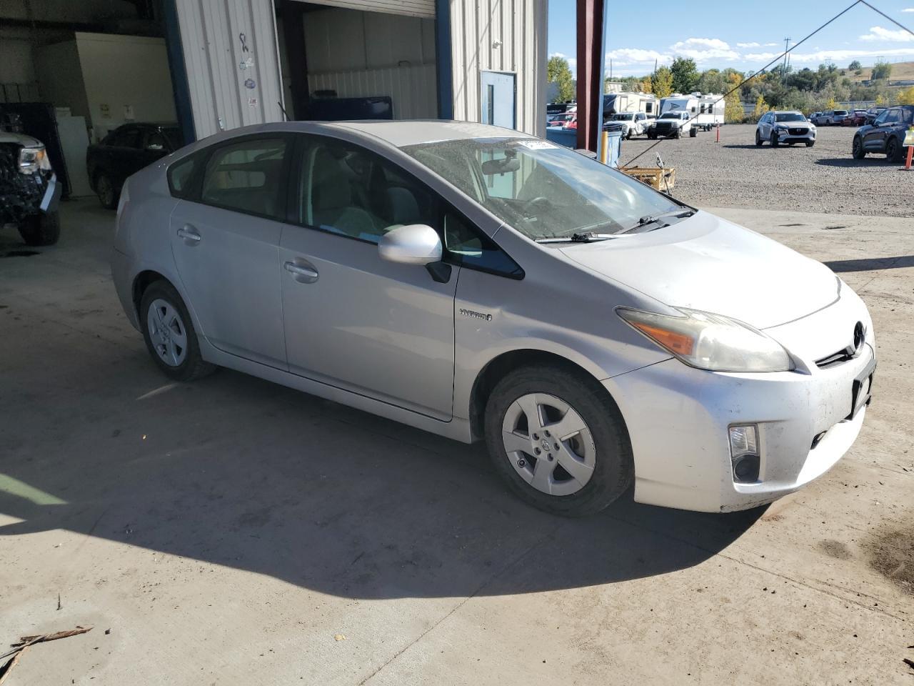 2011 TOYOTA PRIUS