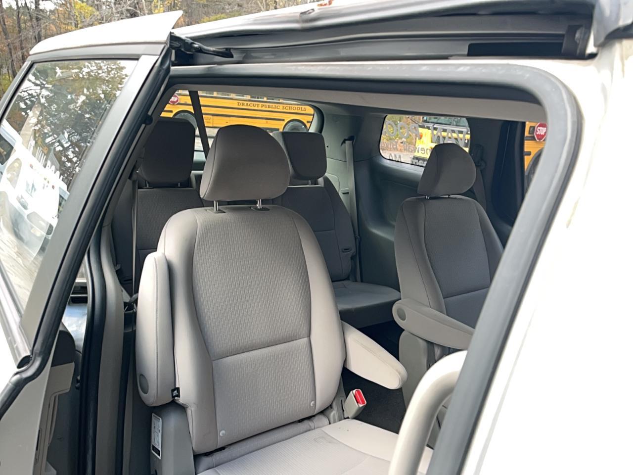2016 KIA SEDONA