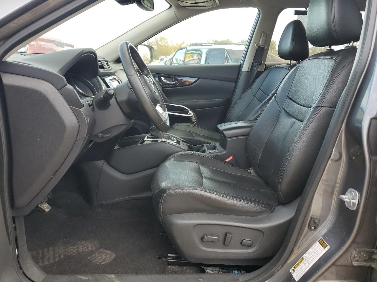 2017 NISSAN ROGUE