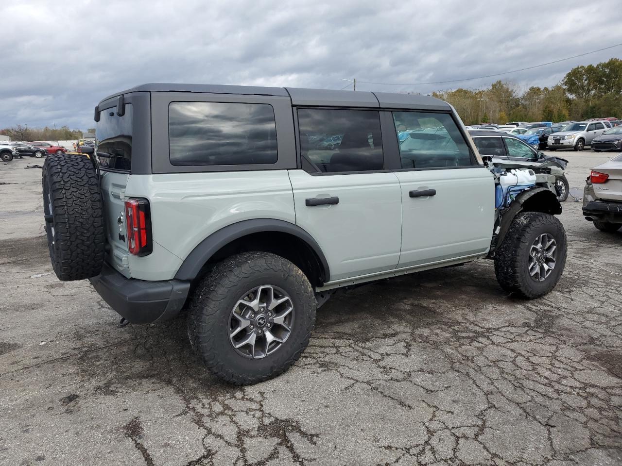 2024 FORD Bronco