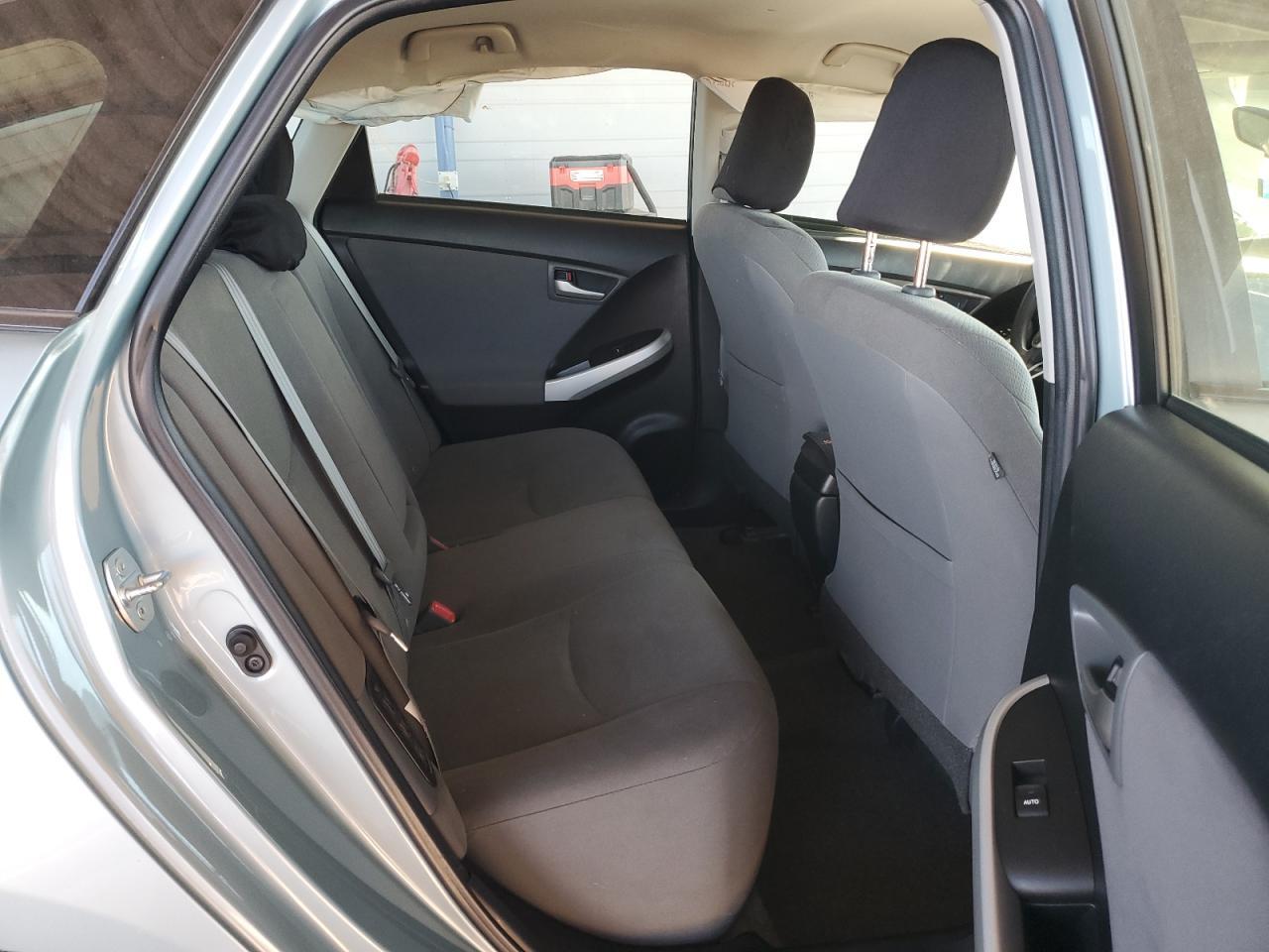 2015 TOYOTA PRIUS