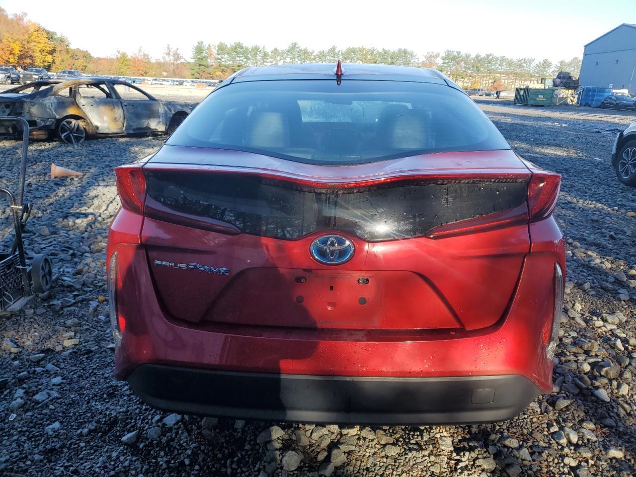 2017 TOYOTA Prius Prime