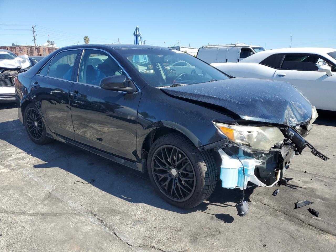 2014 TOYOTA CAMRY