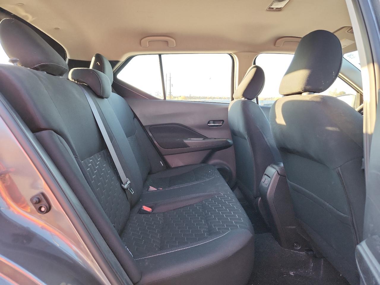 2023 NISSAN KICKS