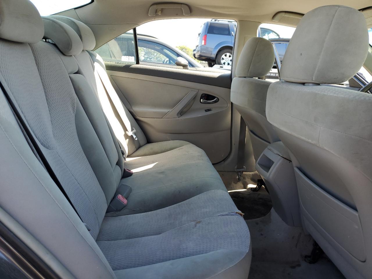 2010 TOYOTA CAMRY