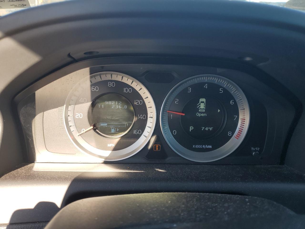 2012 VOLVO XC60