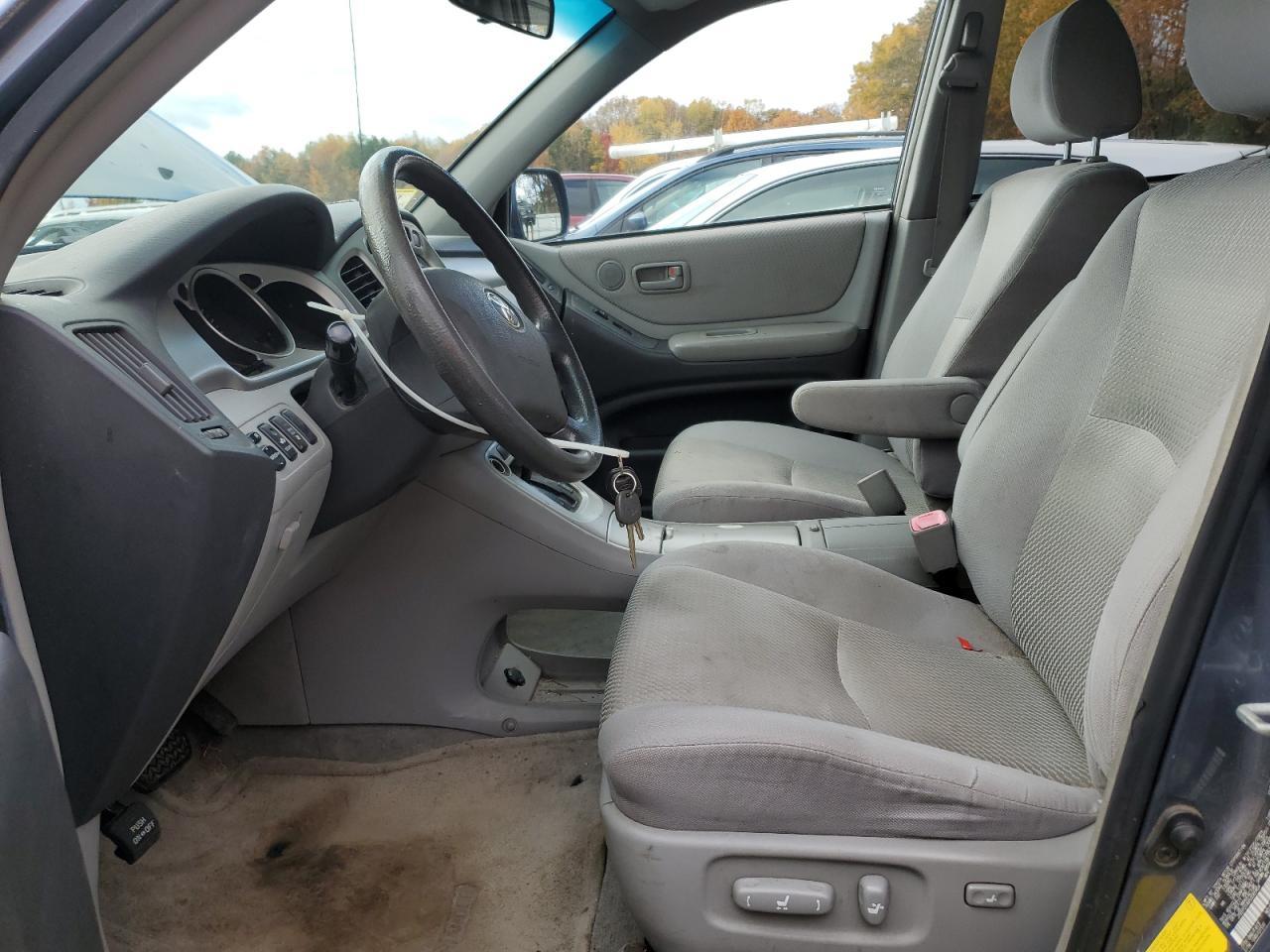 2005 TOYOTA HIGHLANDER