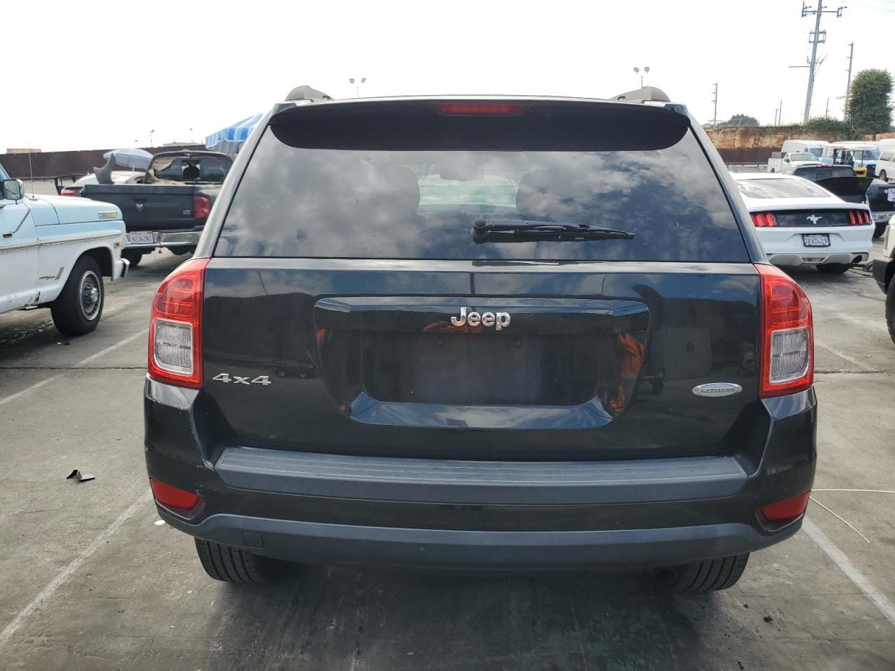 2012 JEEP Compass