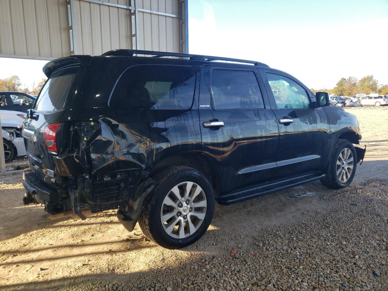 2014 TOYOTA Sequoia