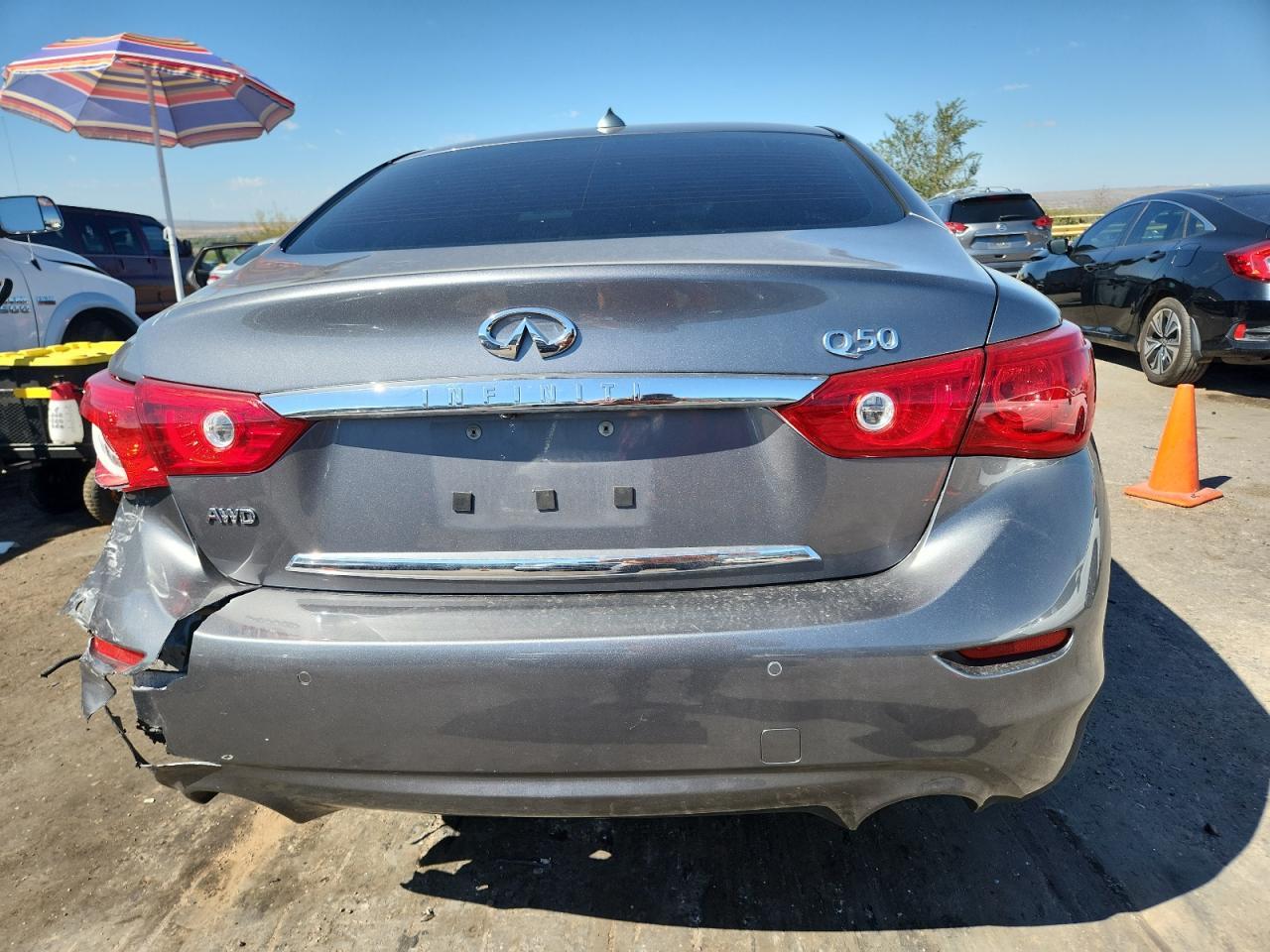 2015 INFINITI Q50