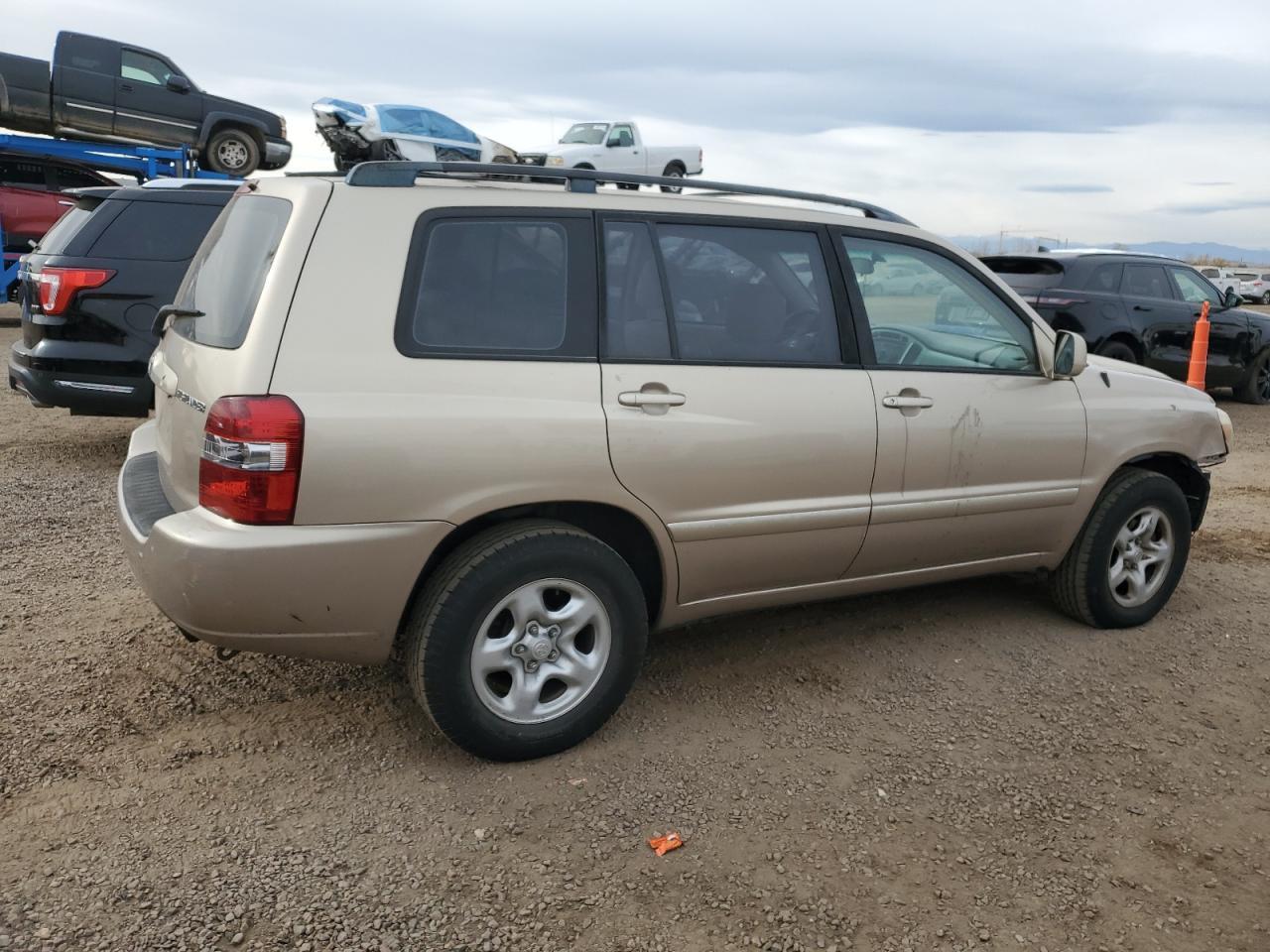 2005 TOYOTA HIGHLANDER