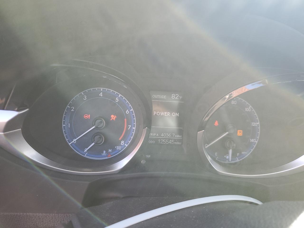 2015 TOYOTA COROLLA