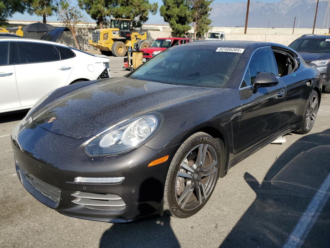 2016 PORSCHE Panamera