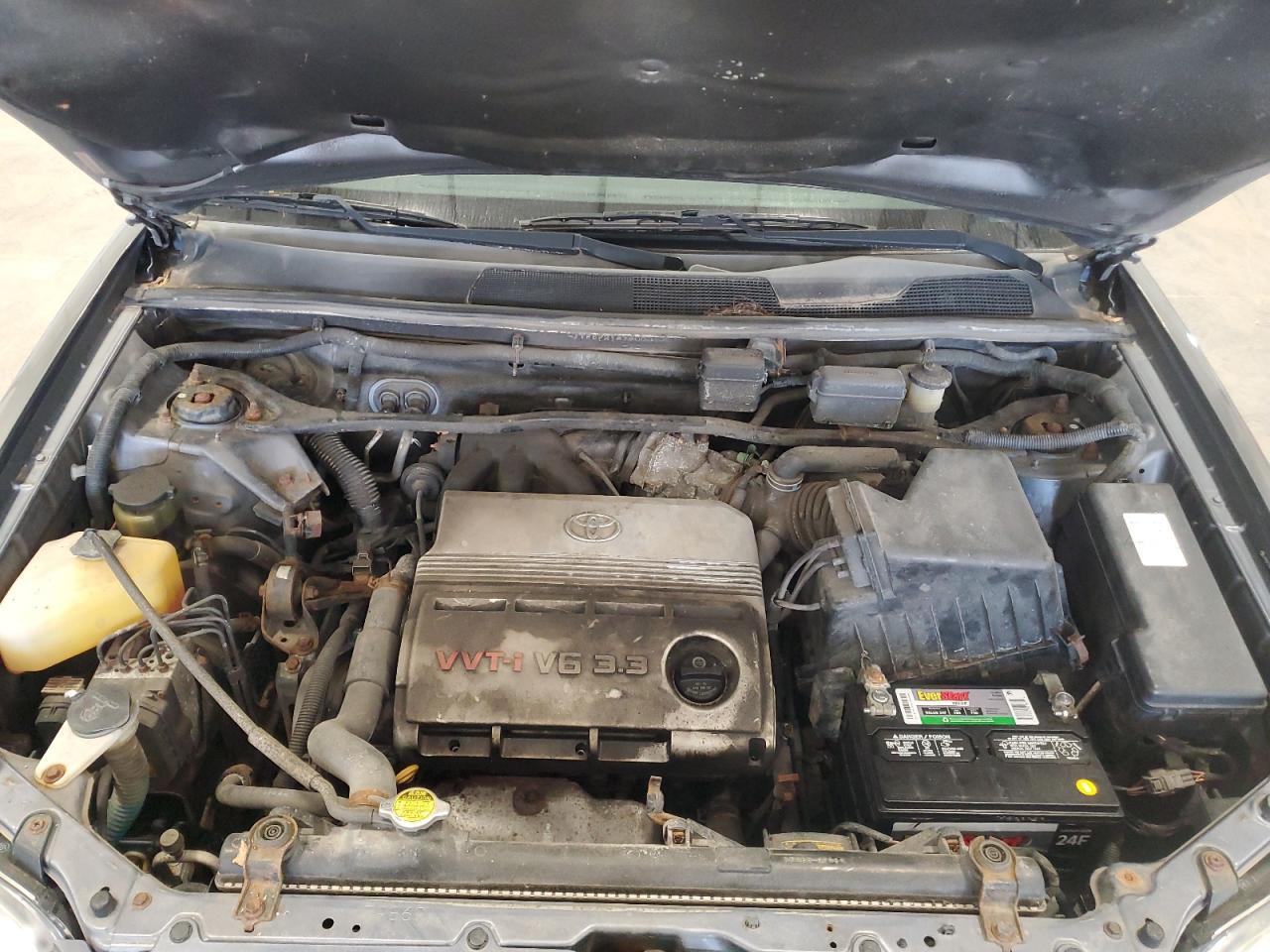 2004 TOYOTA HIGHLANDER