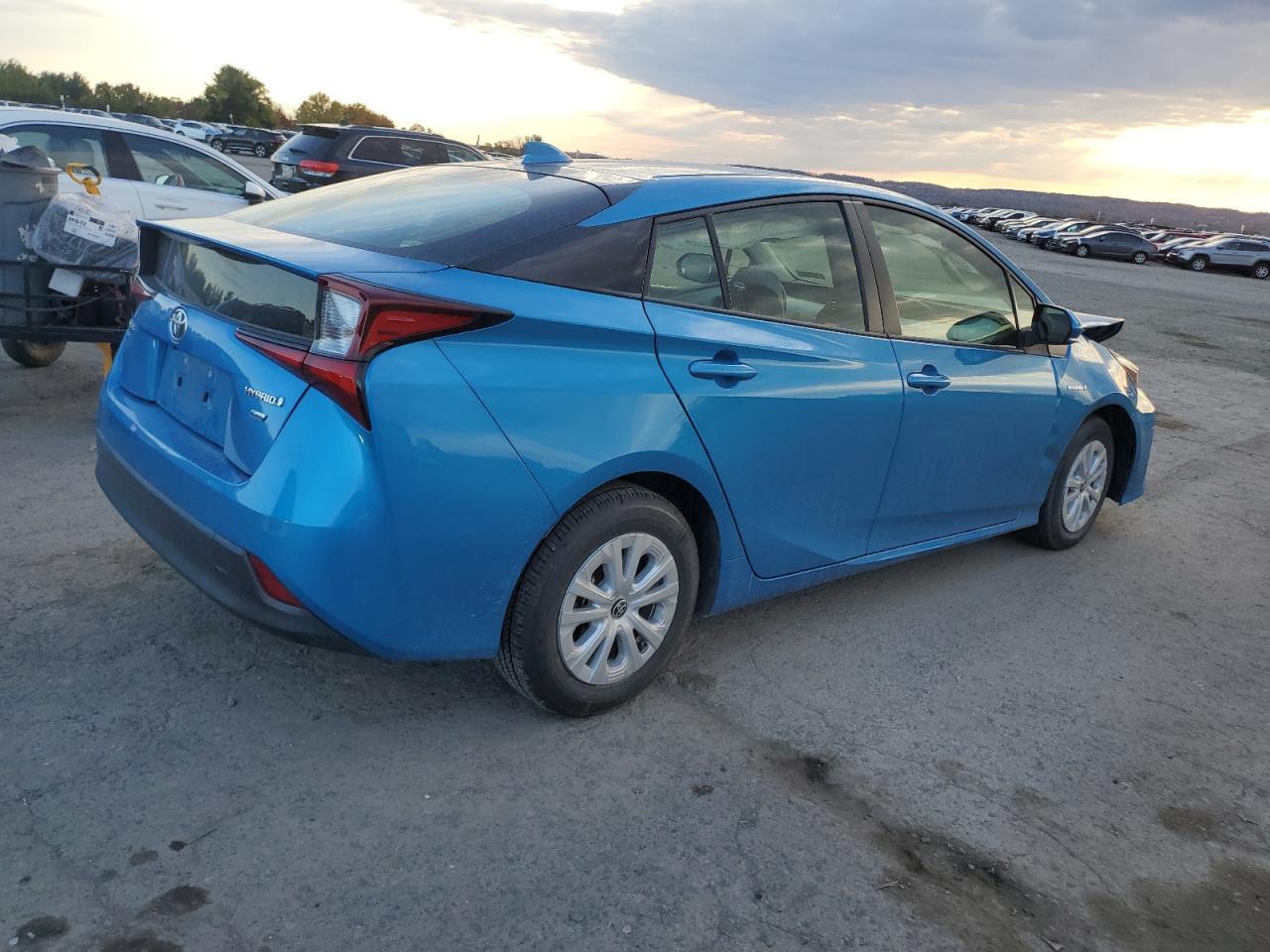 2022 TOYOTA PRIUS