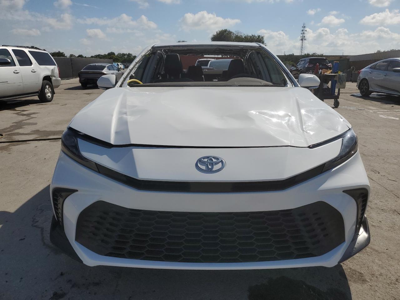 2025 TOYOTA CAMRY