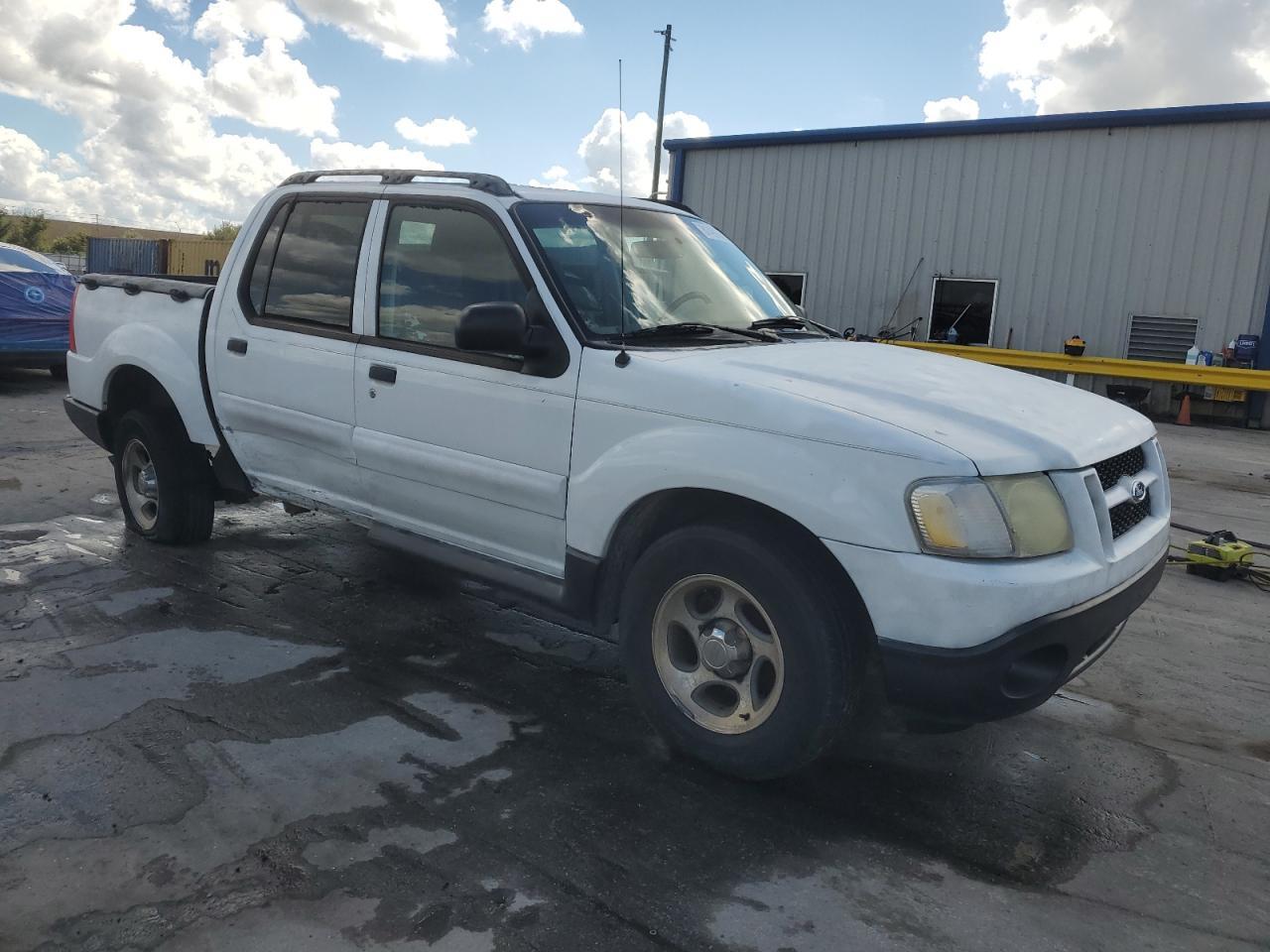 2004 FORD Explorer Sport Trac