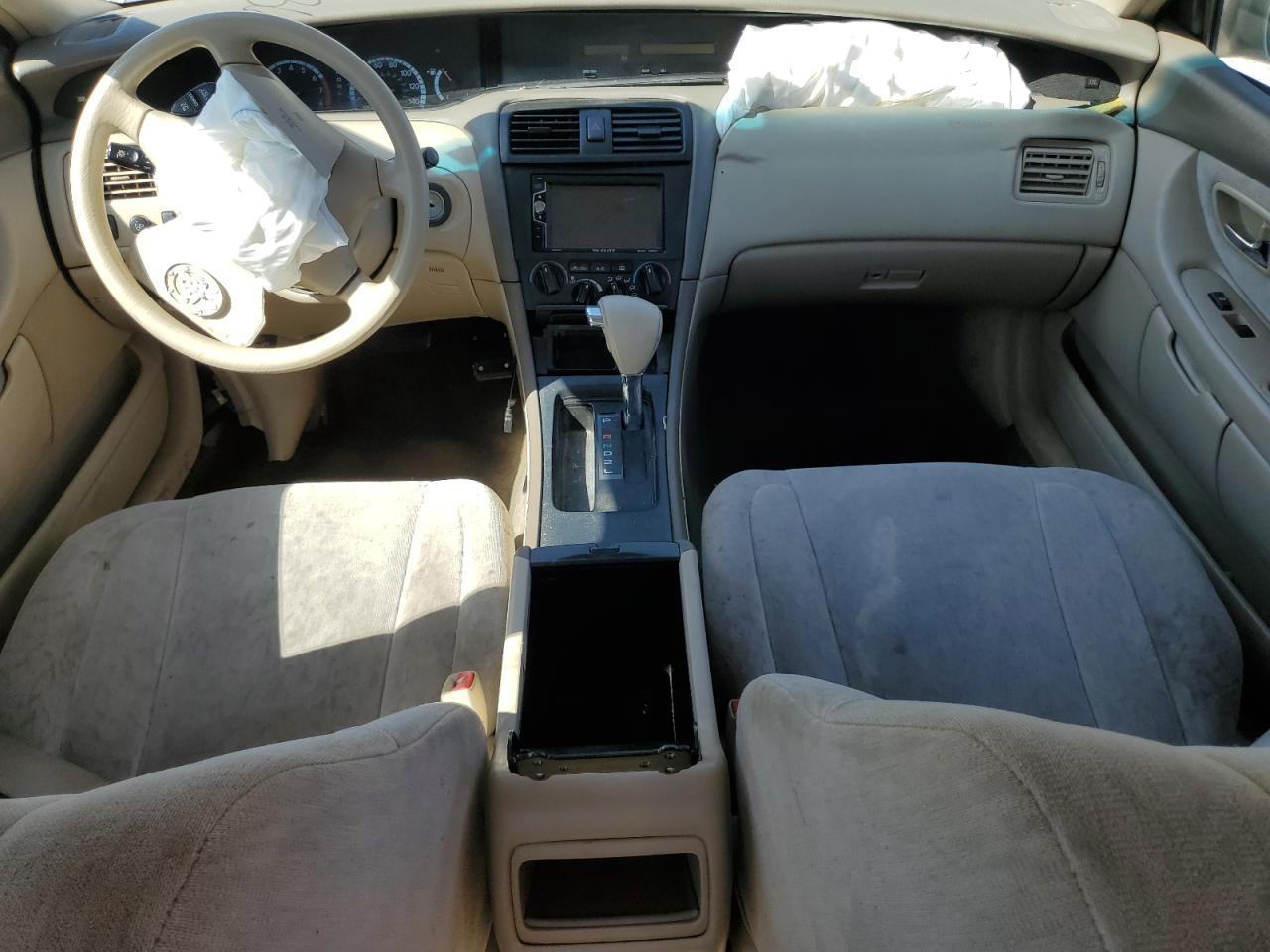 2002 TOYOTA Avalon