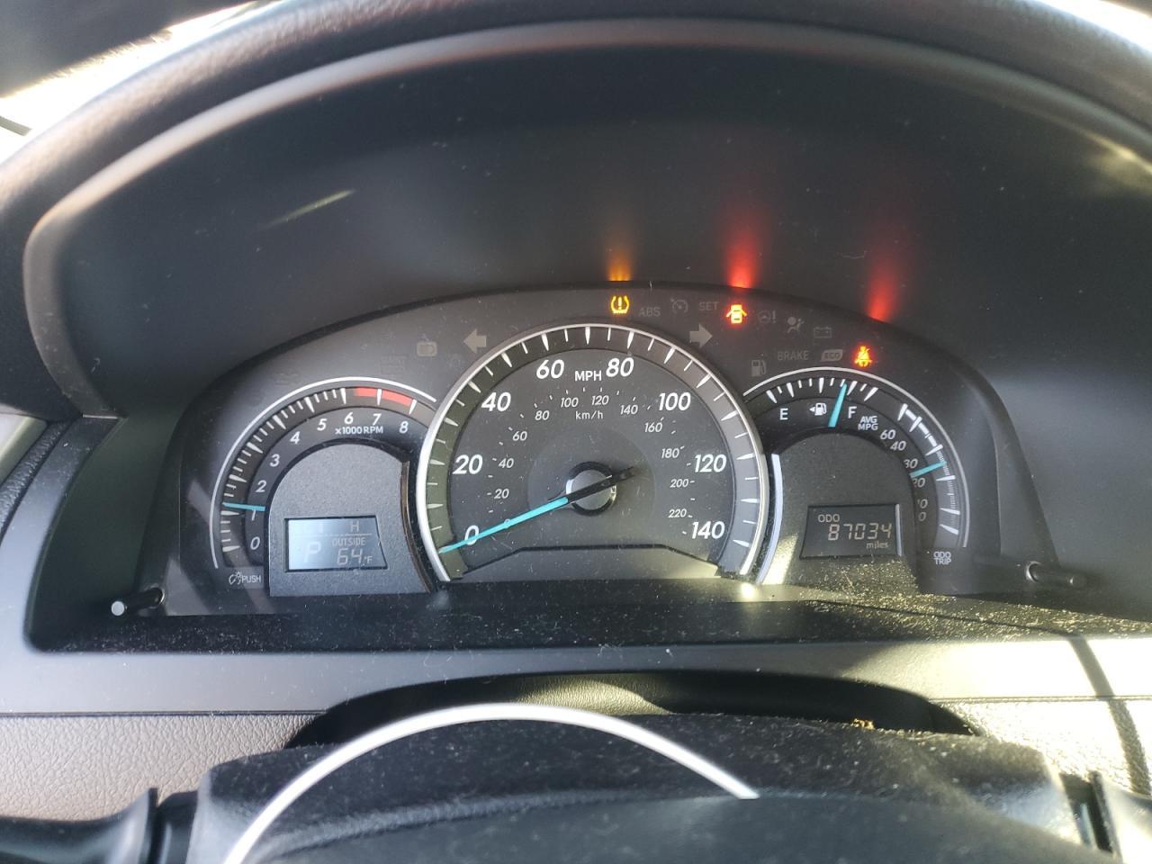 2014 TOYOTA CAMRY