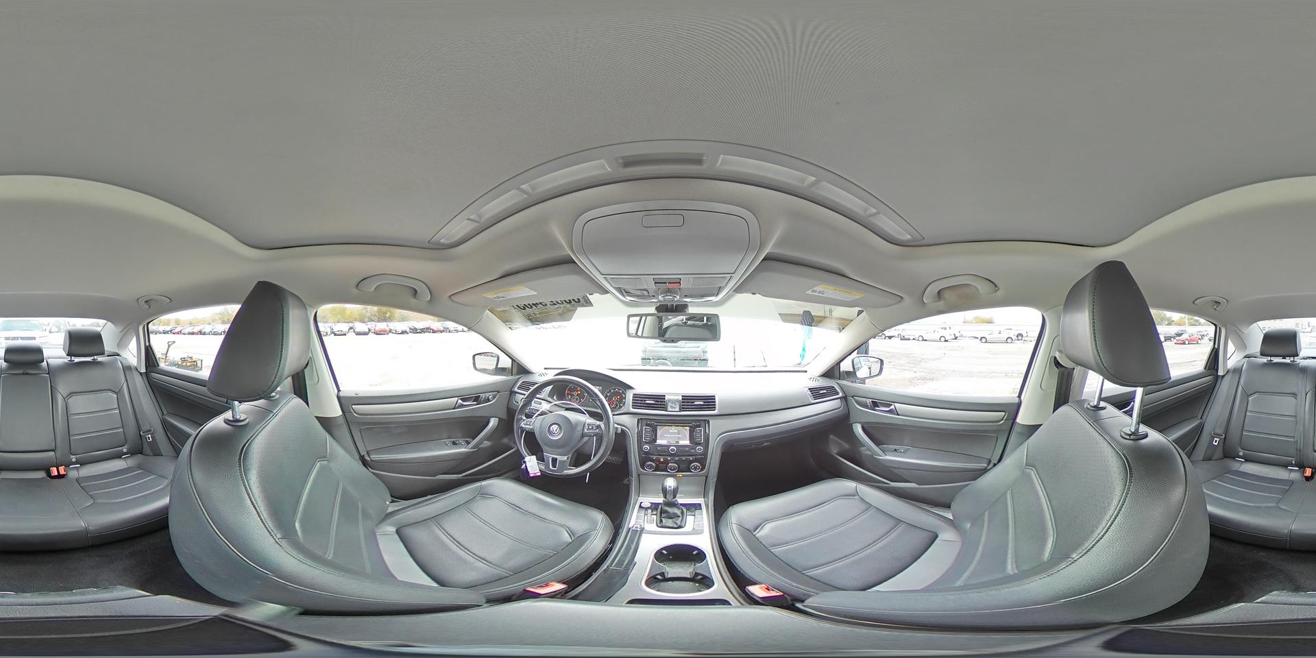2014 VOLKSWAGEN Passat