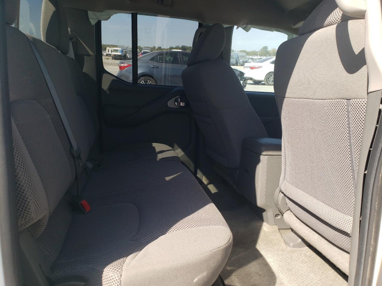 2017 NISSAN Frontier