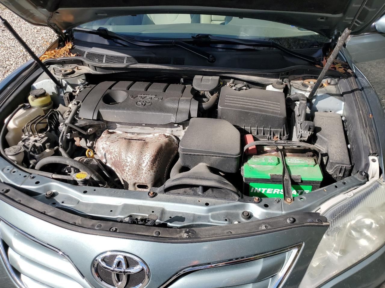 2011 TOYOTA CAMRY