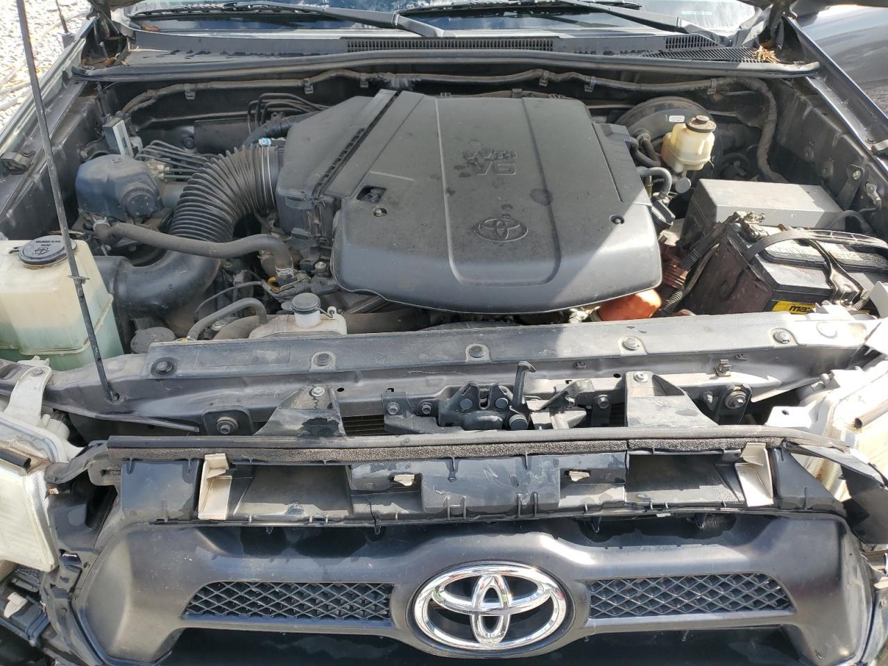 2015 TOYOTA TACOMA