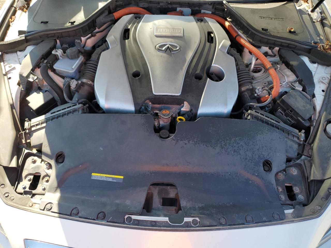 2016 INFINITI Q50