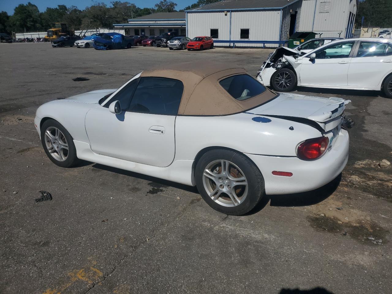 2004 MAZDA MX-5 Miata