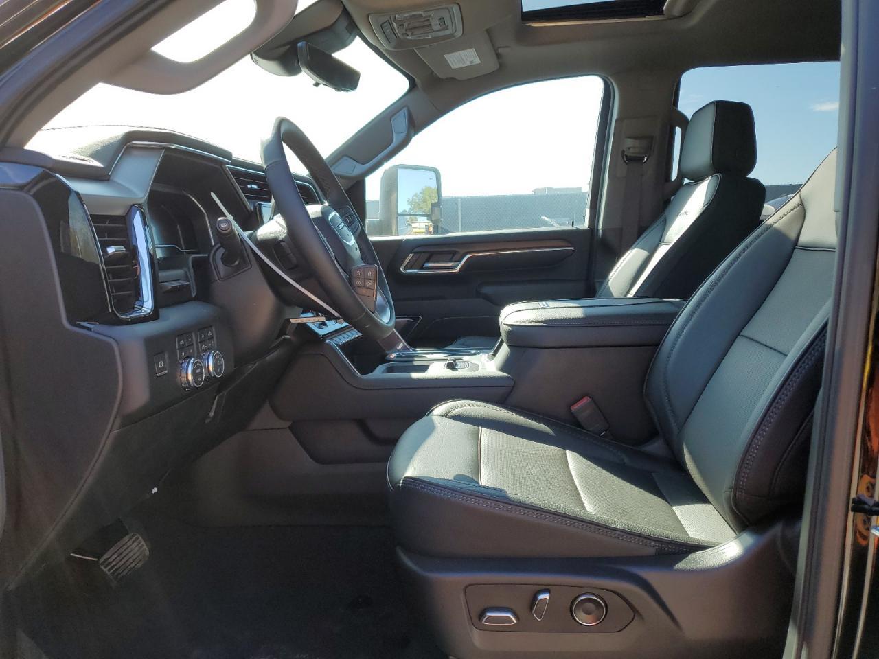 2024 GMC Sierra