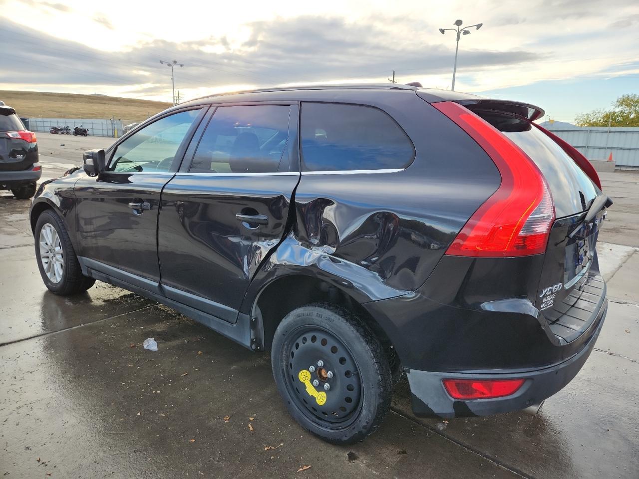 2010 VOLVO XC60
