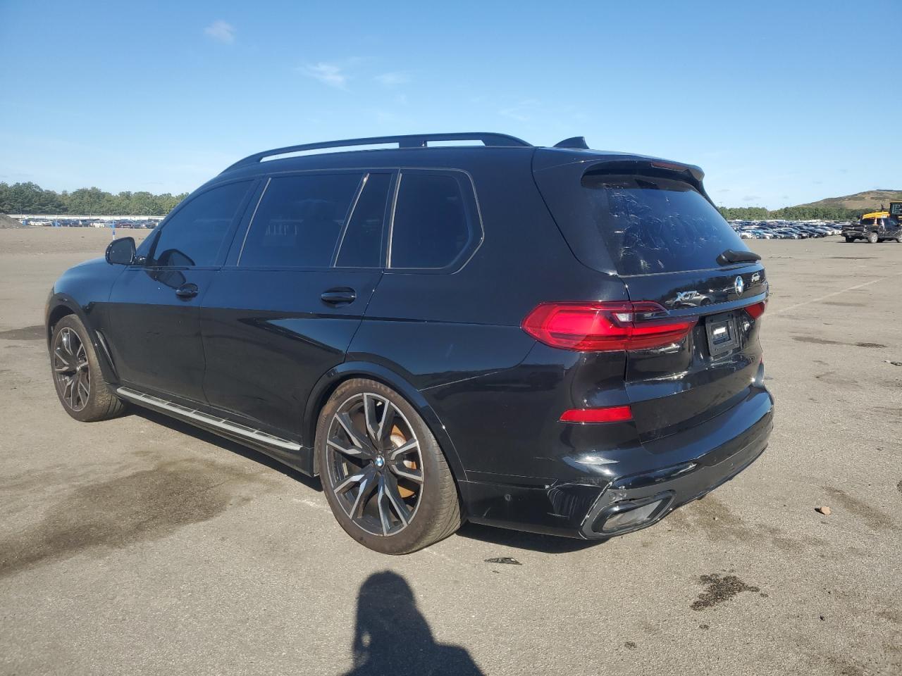 2022 BMW X7