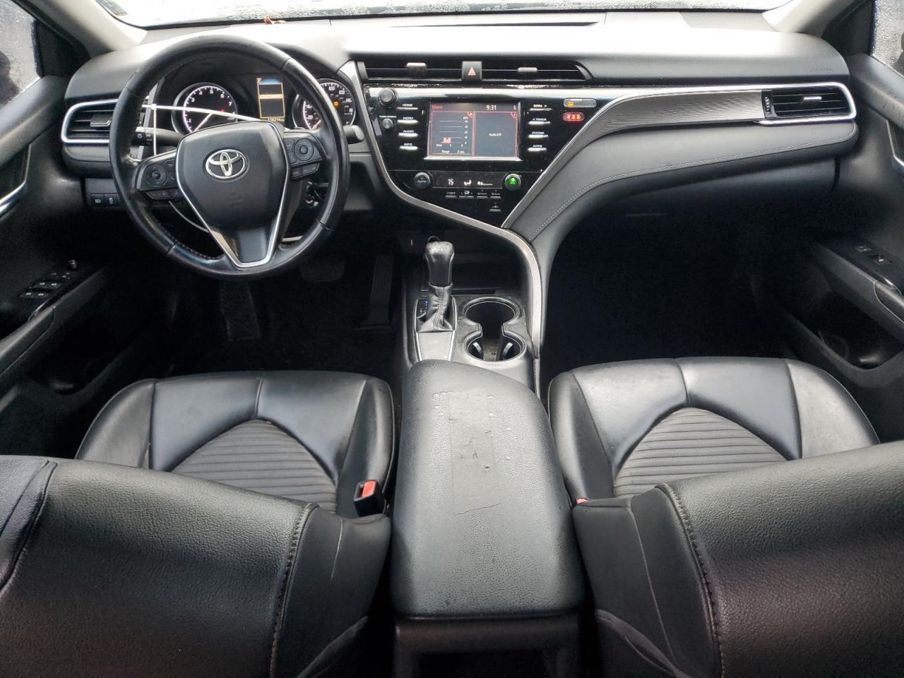 2018 TOYOTA CAMRY