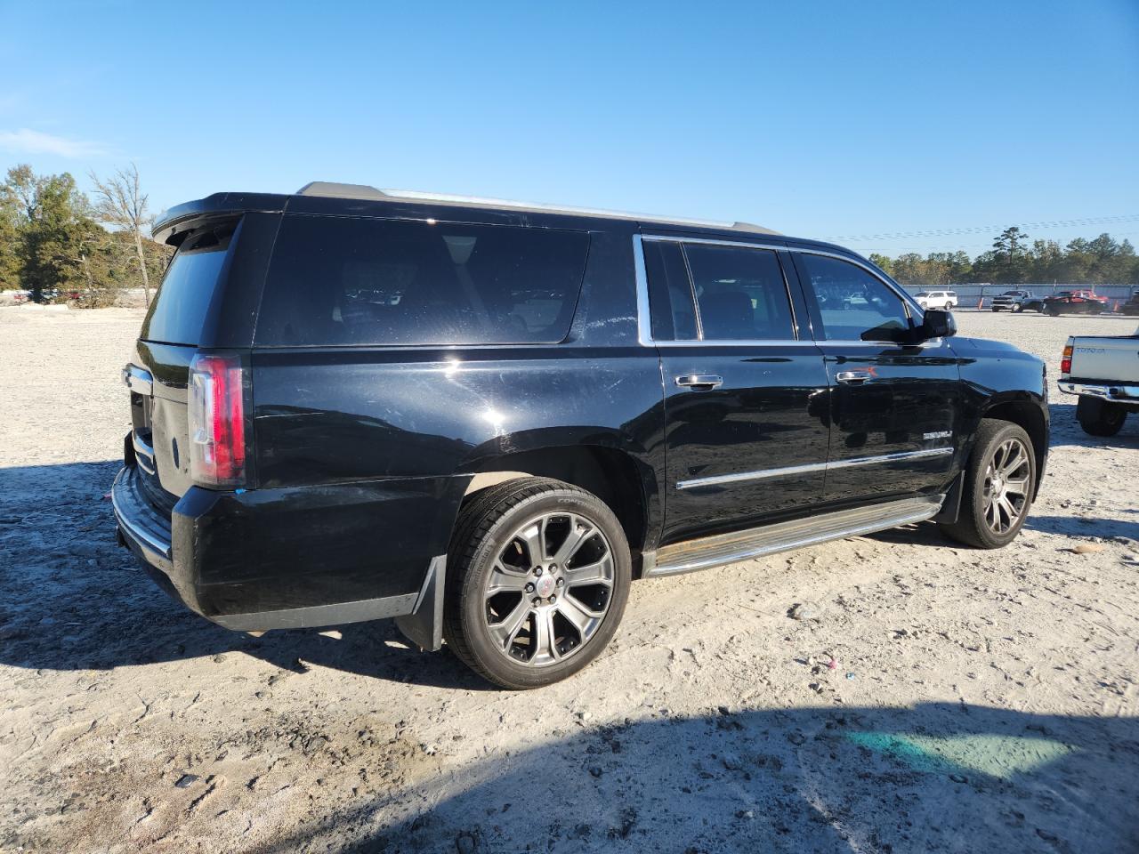 2016 GMC Yukon XL