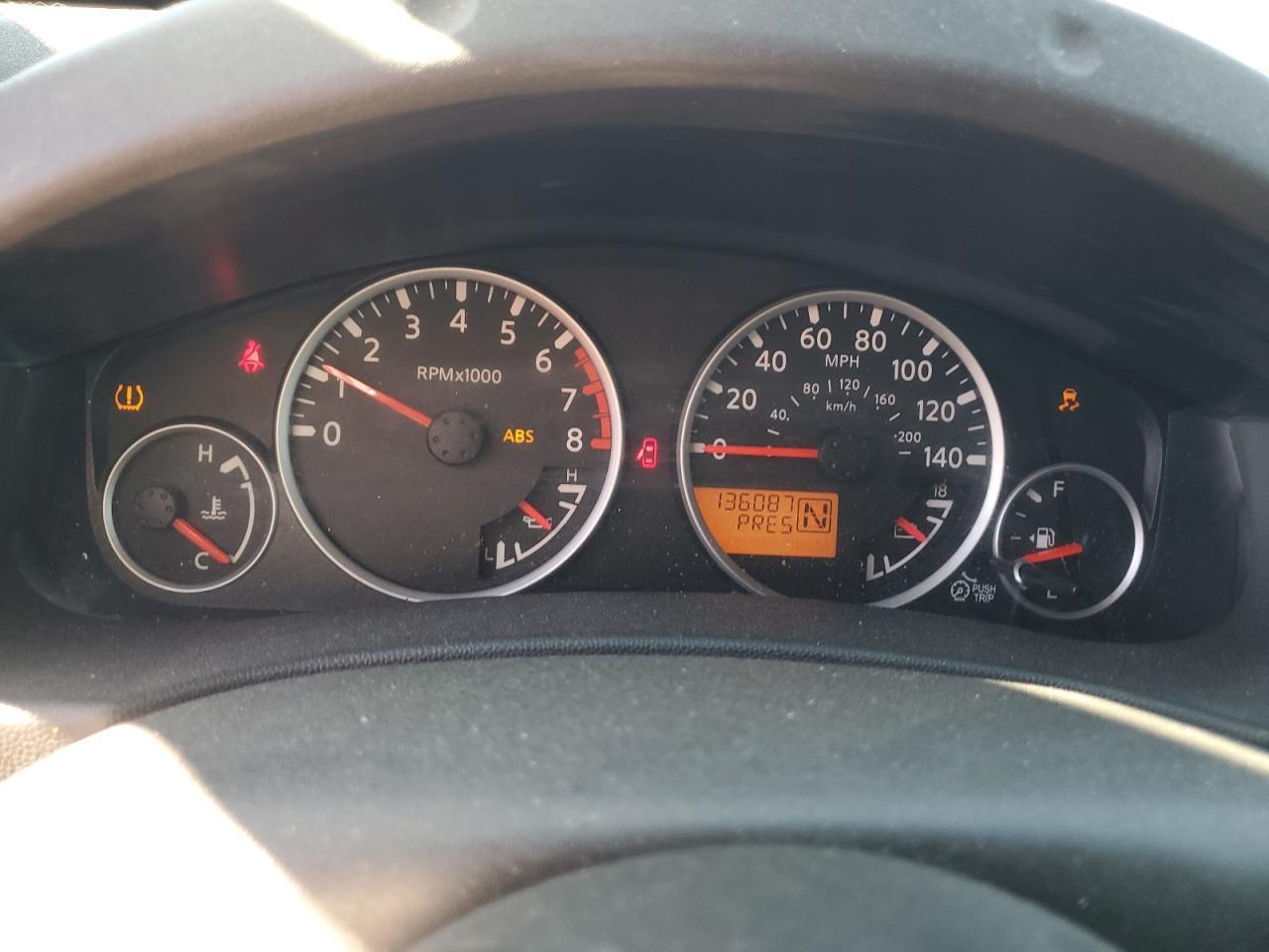 2012 NISSAN PATHFINDER