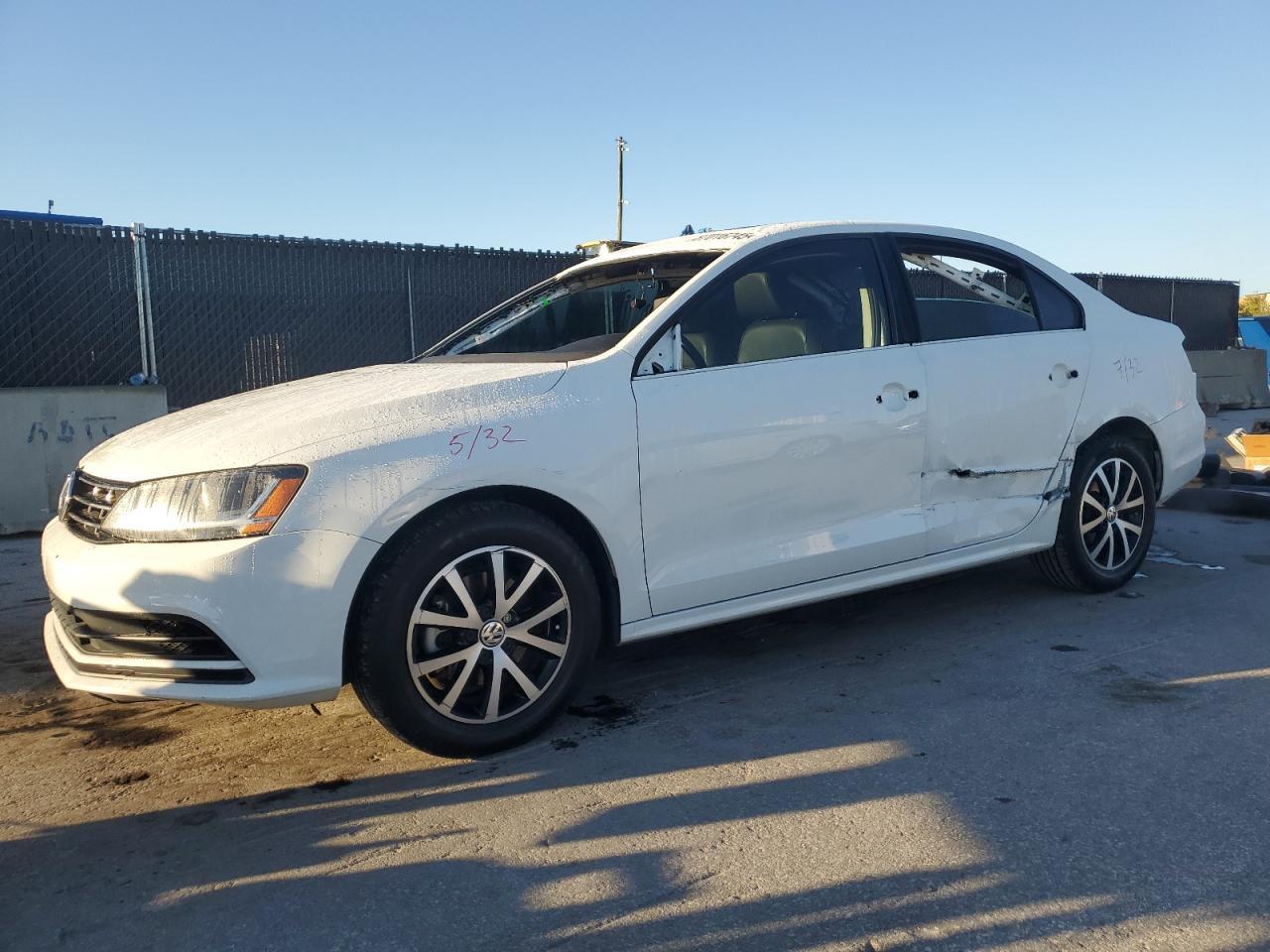 2018 VOLKSWAGEN JETTA