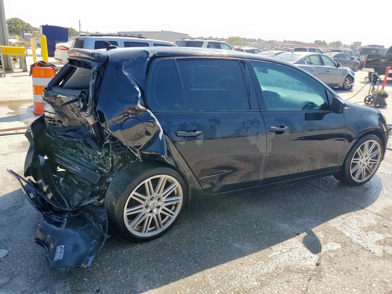 2012 VOLKSWAGEN GOLF