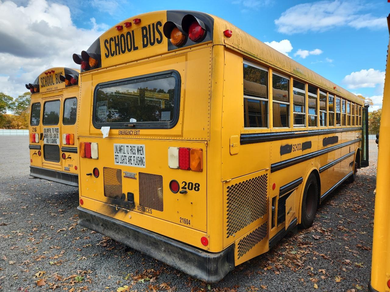 2012 THOMAS Saf-t-liner Hdx