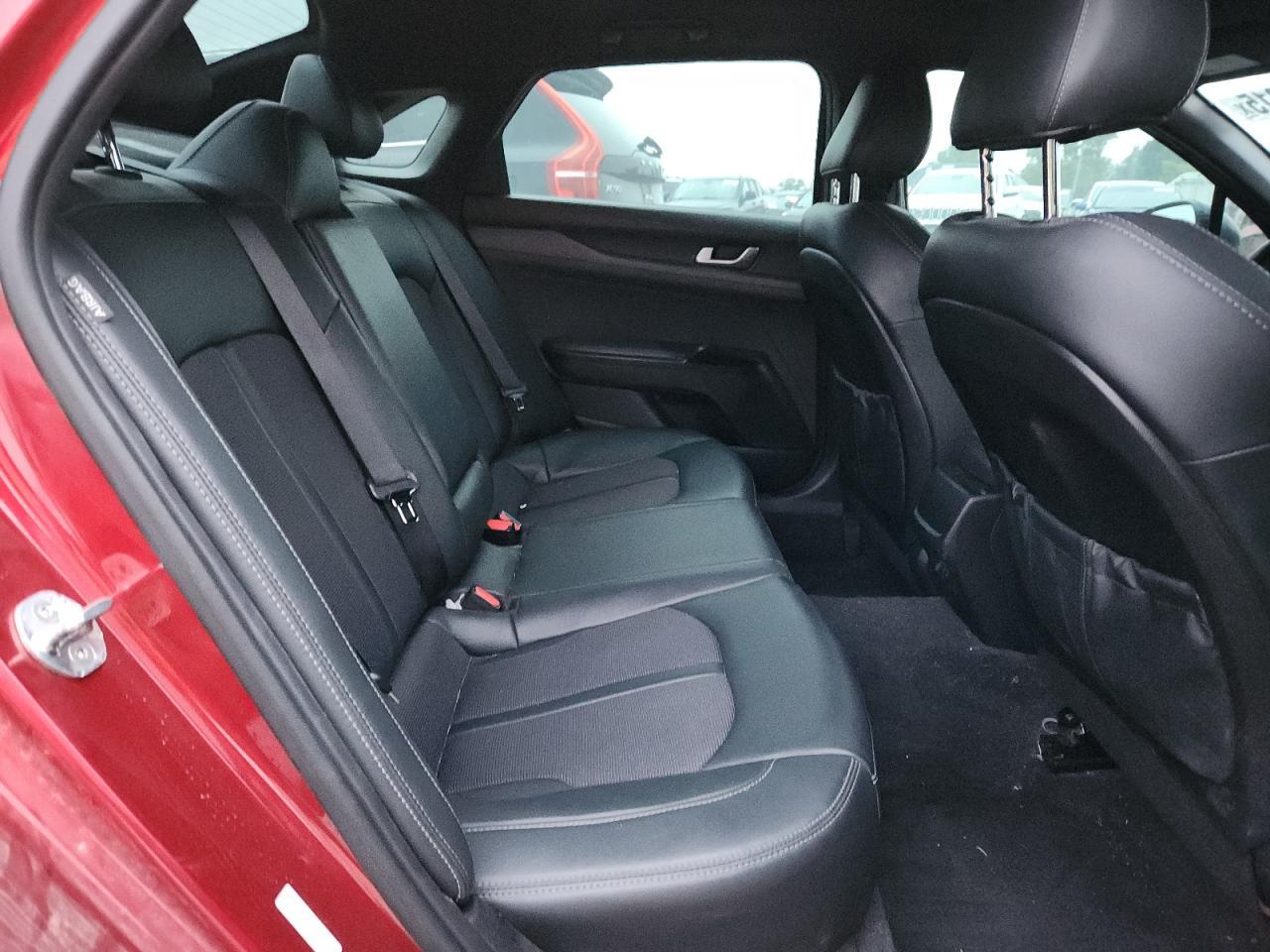 2022 KIA K5